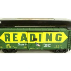 Aristo-Craft 46024 G Scale Reading Steel-Side Boxcar - Model Train Junction: Quality Parts and Art Supplies