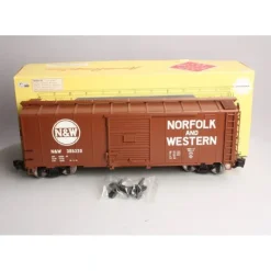 Aristo-Craft 46078 N&W 40' Steel Boxcar #385320 - Model Train Junction: Quality Parts and Art Supplies