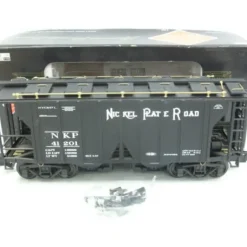 Aristo-craft 41201 Nickel Plate Road 2-Bay Covered Hopper - Model Train Junction: Quality Parts and Art Supplies