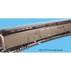 Aristo-Craft 31657 NYC Heavyweight Baggage Car - Model Train Junction: Quality Parts and Art Supplies