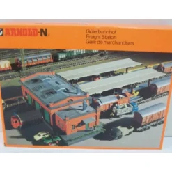 Arnold 6432 N Scale Freight Station - Model Train Junction: Quality Parts and Art Supplies