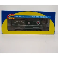 Athearn 70369 HO Scale NP 40' Superior Boxcar #1004 - Model Train Junction: Quality Parts and Art Supplies