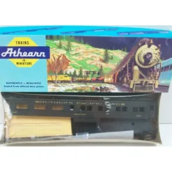 Athearn 1873 HO Southern Pacific Standard Observation Car - Model Train Junction: Quality Parts and Art Supplies