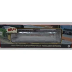 Atlas 19327 HO Burlington 3-Bay Cylindrical Hopper #85406 - Model Train Junction: Quality Parts and Art Supplies