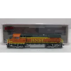 Atlas 48821 N BNSF Dash 8-40BW Diesel Locomotive #527 LN/Box - Model Train Junction: Quality Parts and Art Supplies