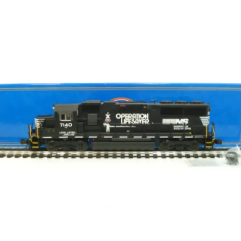 Atlas 1260 O Norfolk Southern Operation Lifesaver GP-60 Diesel Locomotive #7140 - Model Train Junction: Quality Parts and Art Supplies