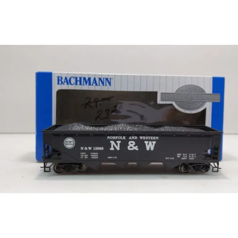Bachmann 17642 HO Norfolk & Western 40' Quad Hopper #12988 - Model Train Junction: Quality Parts and Art Supplies