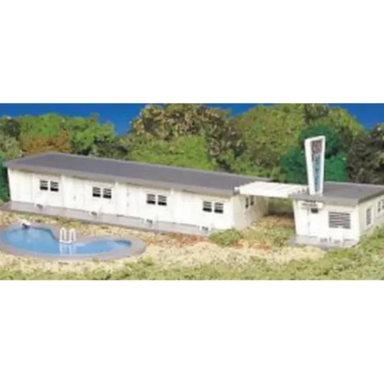 Bachmann 45214 HO Plasticville Motel with Pool Kit - Model Train Junction: Quality Parts and Art Supplies