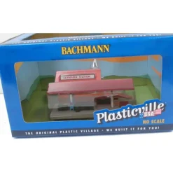 Bachmann 45006 HO Plasticville Platform Station & Freight Built-Up Building - Model Train Junction: Quality Parts and Art Supplies