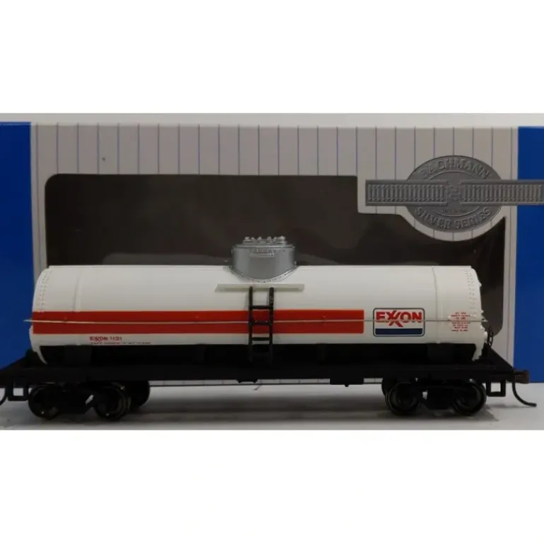 Bachmann 17838 HO Scale Exxon 40' Single-Dome Tank Car #1121 - Model Train Junction: Quality Parts and Art Supplies