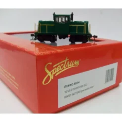 Bachmann 85204 HO Scale Painted-Unlettered Green GE 45-Ton Switcher (DCC) - Model Train Junction: Quality Parts and Art Supplies