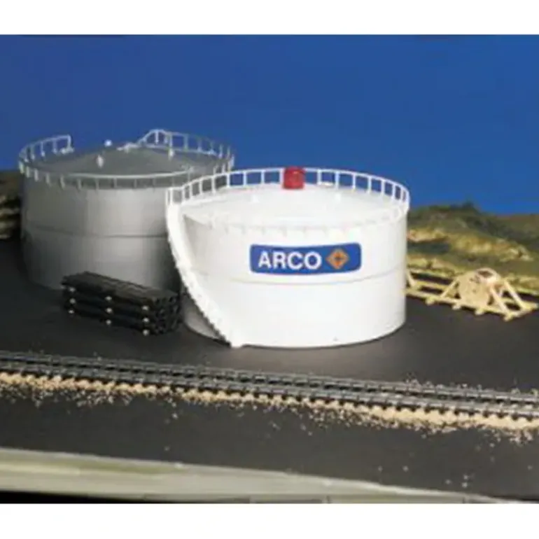 Bachmann 46712 N ARCO Blinking Oil Tank With Light Kit - Model Train Junction: Quality Parts and Art Supplies