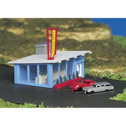 Bachmann 45709 N Plasticville Assembled Drive-In Burger Stand - Model Train Junction: Quality Parts and Art Supplies