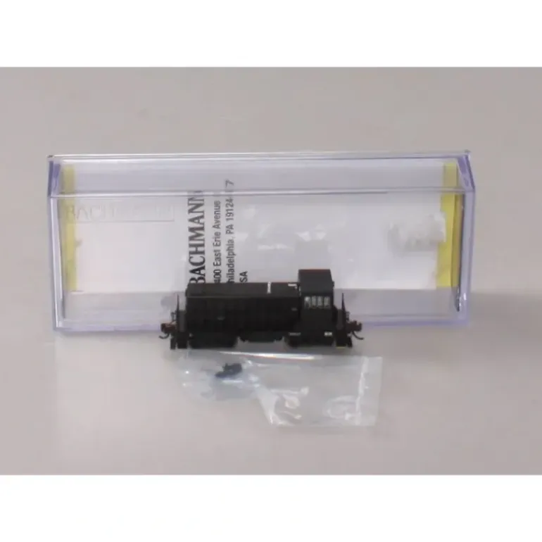 Bachmann 82051 N Scale Unlettered GE-70 Diesel Locomotive w/ DCC - Model Train Junction: Quality Parts and Art Supplies