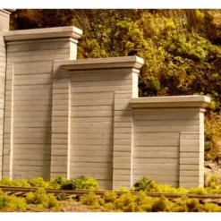 Chooch Enterprises 9821 N Concrete Stepped Tunnel Abutment 2-Piece Set - Model Train Junction: Quality Parts and Art Supplies