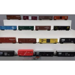 HO Scale Boxcars: SCL, N&W, GN, GM&O, CN, Sou, Milw, Railbox, CB&Q [16] VG - Model Train Junction: Quality Parts and Art Supplies