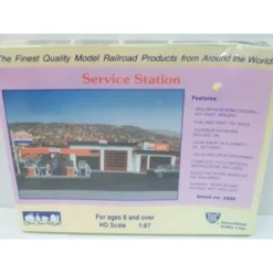 IHC 3509 HO Scale Service Station Building Kit - Model Train Junction: Quality Parts and Art Supplies