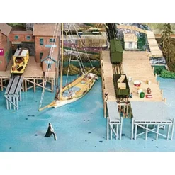 IHC 5513 HO Wide Pier Expansion Pack Kit - Model Train Junction: Quality Parts and Art Supplies