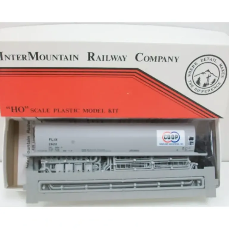 InterMountain FLIX-07 HO Co-op 4Bay Covered Hopper Kit - Model Train Junction: Quality Parts and Art Supplies