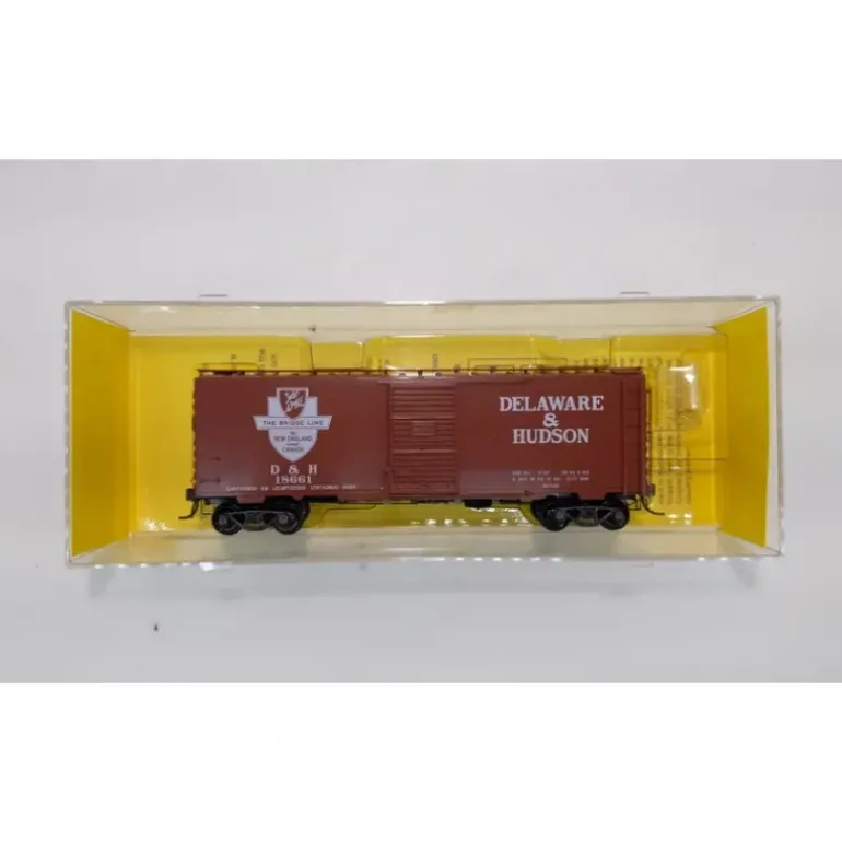 Kadee 4042 HO Delaware & Hudson 40' PS-1 Boxcar #18661 - Model Train Junction: Quality Parts and Art Supplies