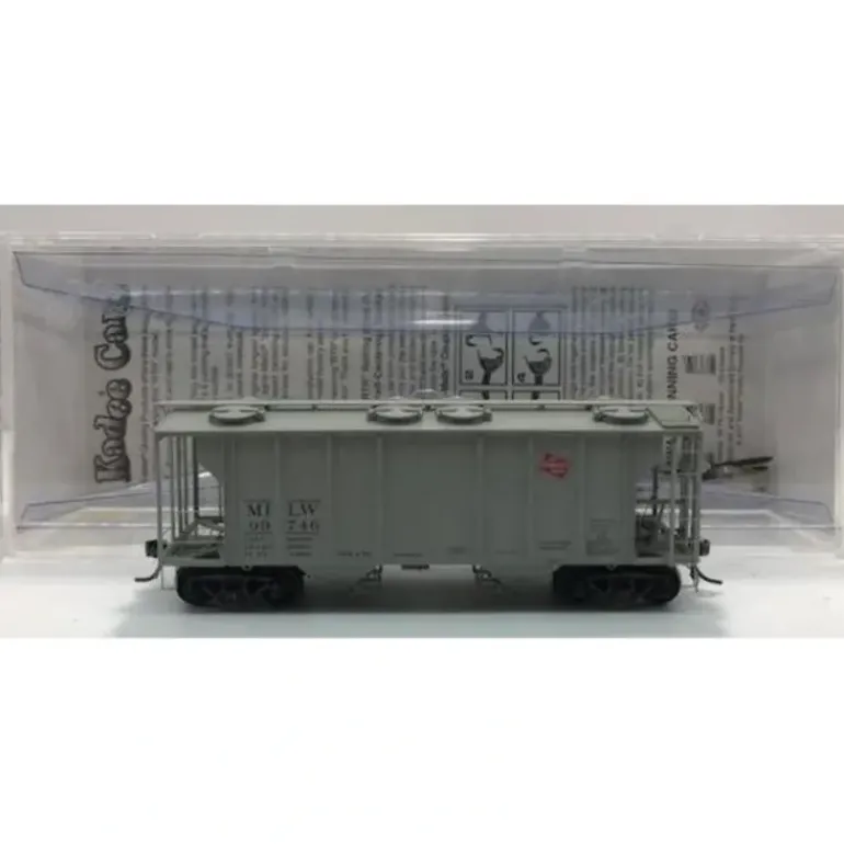 Kadee 8328 HO Scale Milwaukee Road PS-2 Covered Hopper Car #99746 - Model Train Junction: Quality Parts and Art Supplies