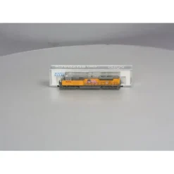 Kato 176-8401 N Union Pacific - Flag SD70ACe Powered Diesel #8424 - Model Train Junction: Quality Parts and Art Supplies