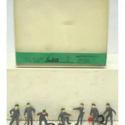 Kramer 10 O Scale 7 Gas Station Guys - Model Train Junction: Quality Parts and Art Supplies