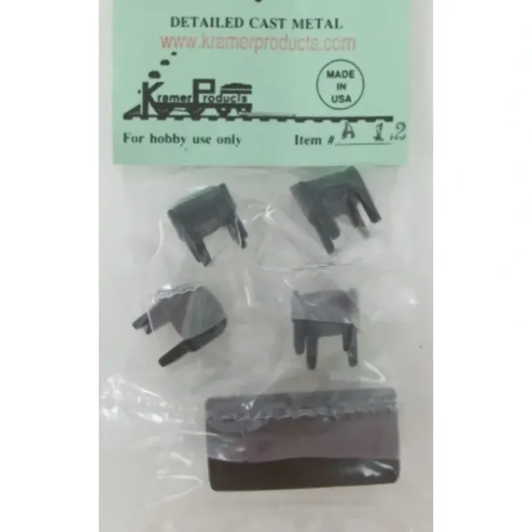 Kramer A12 O-Scale Patio Table & Chairs - Model Train Junction: Quality Parts and Art Supplies