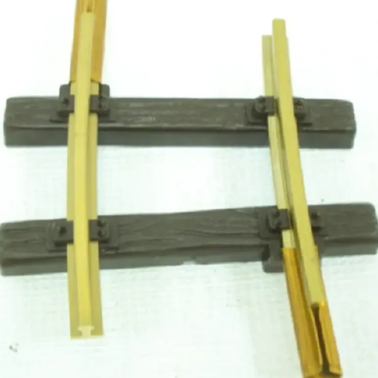 LGB 11040 R1 7.5 Degree Curved Track Single Piece - Model Train Junction: Quality Parts and Art Supplies