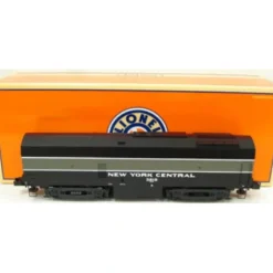 Lionel 6-34520 NYC Non-Powered Sharknose B-Unit Diesel Locomotive #3818 - Model Train Junction: Quality Parts and Art Supplies
