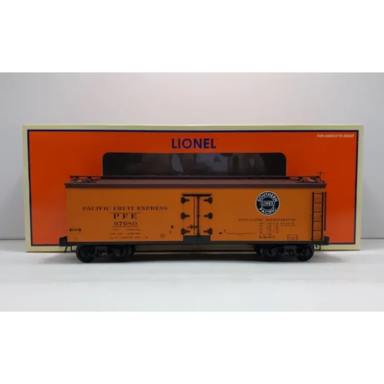 Lionel 6-27361 O Gauge Pacific Fruit Woodsided Reefer #97683 - Model Train Junction: Quality Parts and Art Supplies
