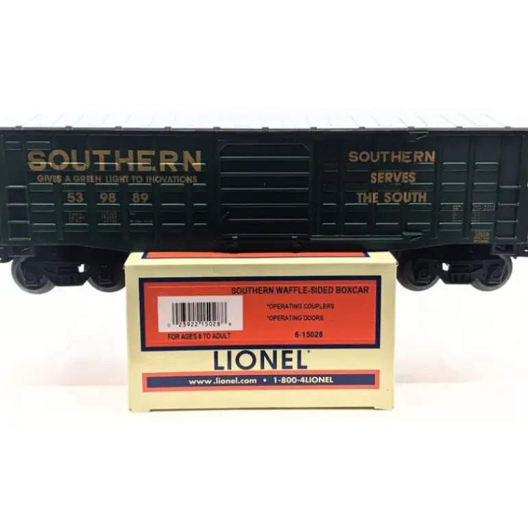 Lionel 6-15028 O Gauge Southern Waffle-Side Boxcar #539889 - Model Train Junction: Quality Parts and Art Supplies