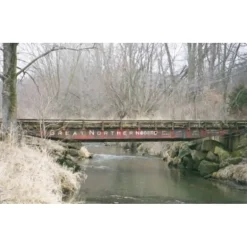 Lionel 6-22587 O Old Reading Flatcar Foot Bridge with Stone Piers (2) - Model Train Junction: Quality Parts and Art Supplies