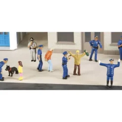 Lionel 6-21375 O Police Figures Plus Dog (Set of 10) - Model Train Junction: Quality Parts and Art Supplies