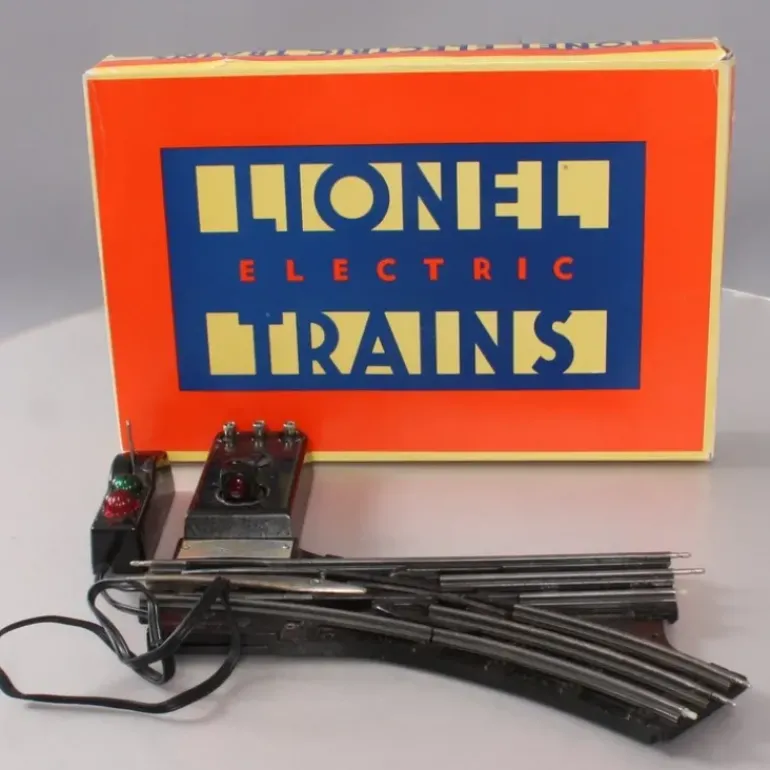 Lionel 6-5132 O Right Hand Remote Control Switch Turnout - Model Train Junction: Quality Parts and Art Supplies