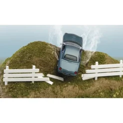 Lionel 6-22590 O Roadside Fender Bender - Model Train Junction: Quality Parts and Art Supplies