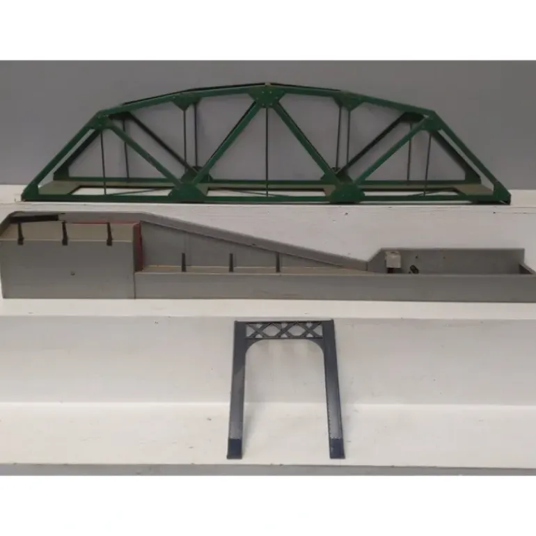 Lionel 364 Vintage O Operating Belt Log Loader & Truss Bridge VG - Model Train Junction: Quality Parts and Art Supplies