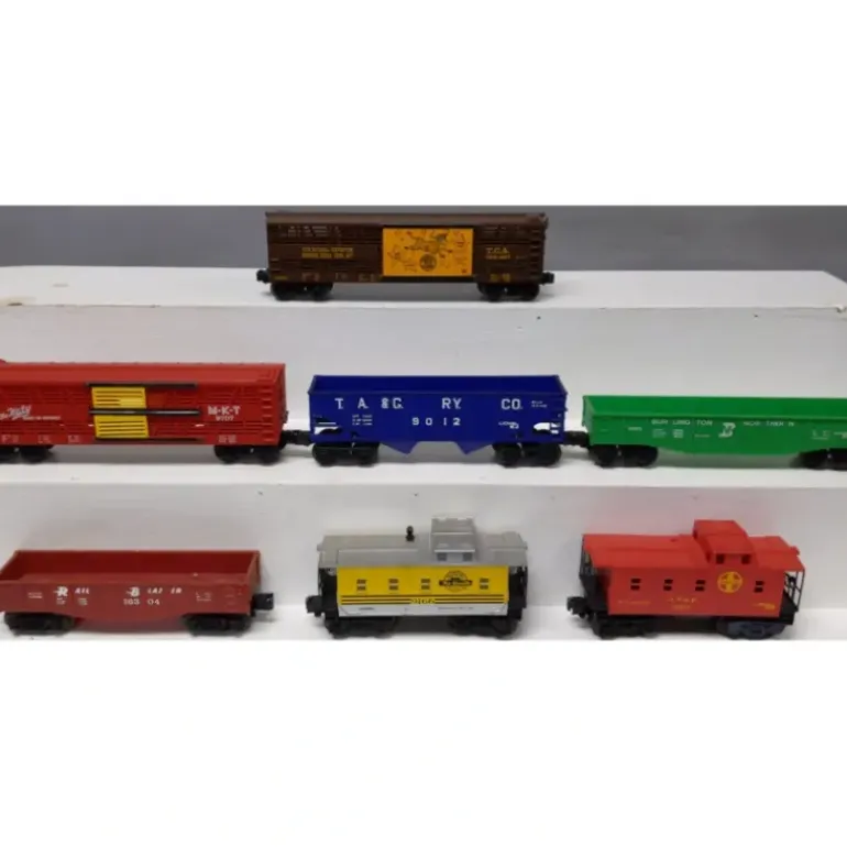Lionel O Gauge Assorted MPC Freight Cars [7] VG - Model Train Junction: Quality Parts and Art Supplies