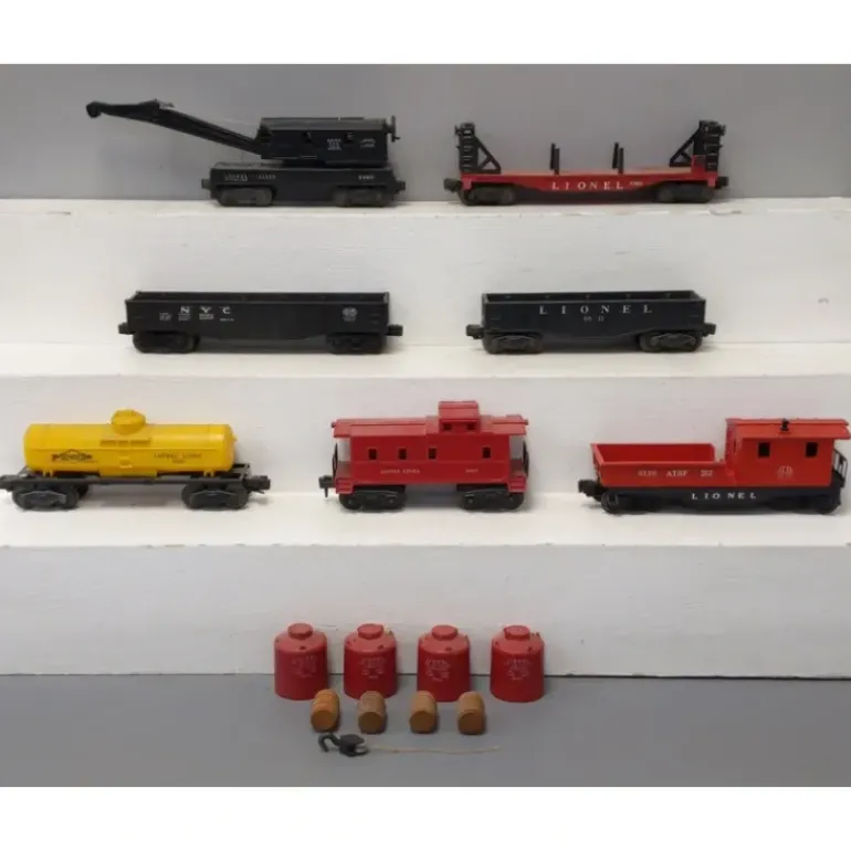 Lionel Vintage O Assorted Freight Cars: 1007, 6012, 6062, 6015, 6460, 6467 [7] VG - Model Train Junction: Quality Parts and Art Supplies
