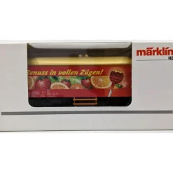 Marklin 44192 HO Scale Chupa Chups Reefer Car - Model Train Junction: Quality Parts and Art Supplies