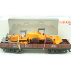 Marklin 4474 HO Scale Deutsche Bahn Flatcar w/ 2 Tractors - Model Train Junction: Quality Parts and Art Supplies