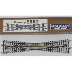 Marklin 8559 Z 4-7/16" 13 Crossing Track - Model Train Junction: Quality Parts and Art Supplies