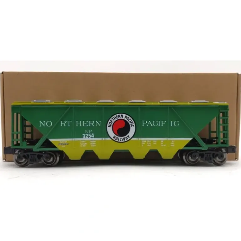 Menards 279-3873 O27 Northern Pacific Covered Hopper #3254 LN/Box - Model Train Junction: Quality Parts and Art Supplies