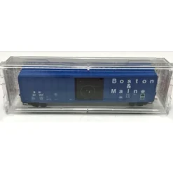 Micro-Trains 02500240 N B&M 50' Rib Side Single Door Boxcar w/o Roofwalk #80023 NIB - Model Train Junction: Quality Parts and Art Supplies