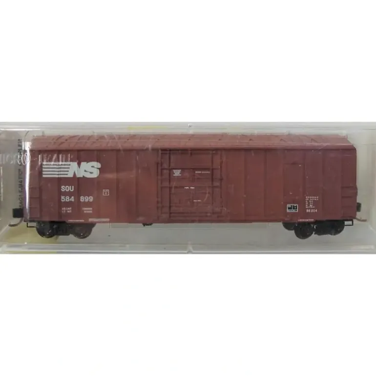 Micro-Trains 02700230 N Norfolk Southern 50' Plug Door Rib Side Boxcar #584899 - Model Train Junction: Quality Parts and Art Supplies