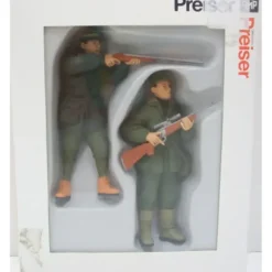 Preiser 45135 G Standing Huntsmen Figures (Set of 2) - Model Train Junction: Quality Parts and Art Supplies