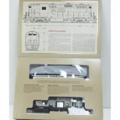 Proto 2000 8155 Life Like HO Illinois Central GP18 Diesel Locomotive - Model Train Junction: Quality Parts and Art Supplies