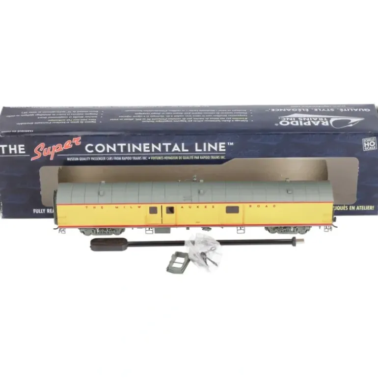 Rapido Trains 106235 HO Milwaukee Road 73' 6" Smooth Side Baggage-Express #1111 - Model Train Junction: Quality Parts and Art Supplies