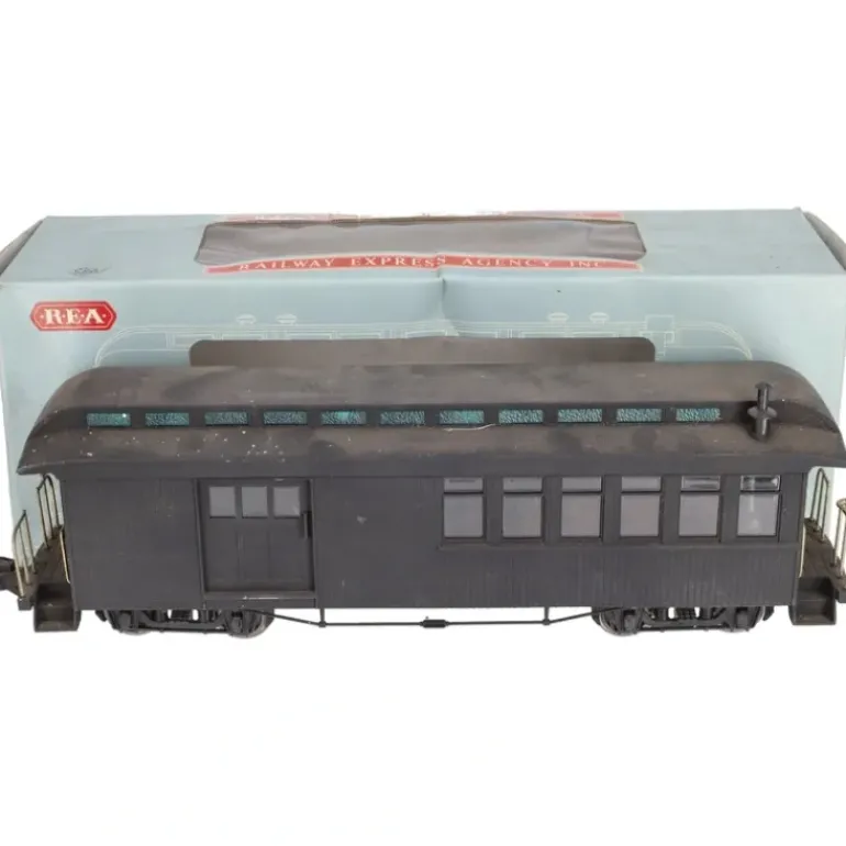 REA Custom G All Black Combine Car VG - Model Train Junction: Quality Parts and Art Supplies