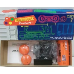 Roundhouse 3302 Hooker Shorty Tank Car Kit - Model Train Junction: Quality Parts and Art Supplies